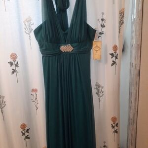 Elegant Green Evening Dress